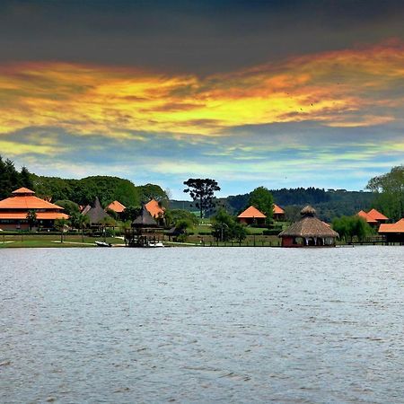 Vira Charme Resort Fernandes Pinheiro Екстериор снимка