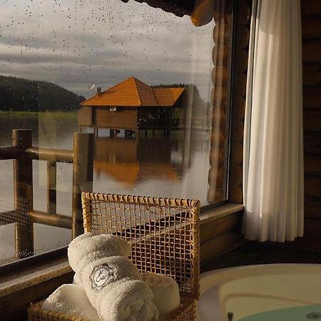 Vira Charme Resort Fernandes Pinheiro Екстериор снимка