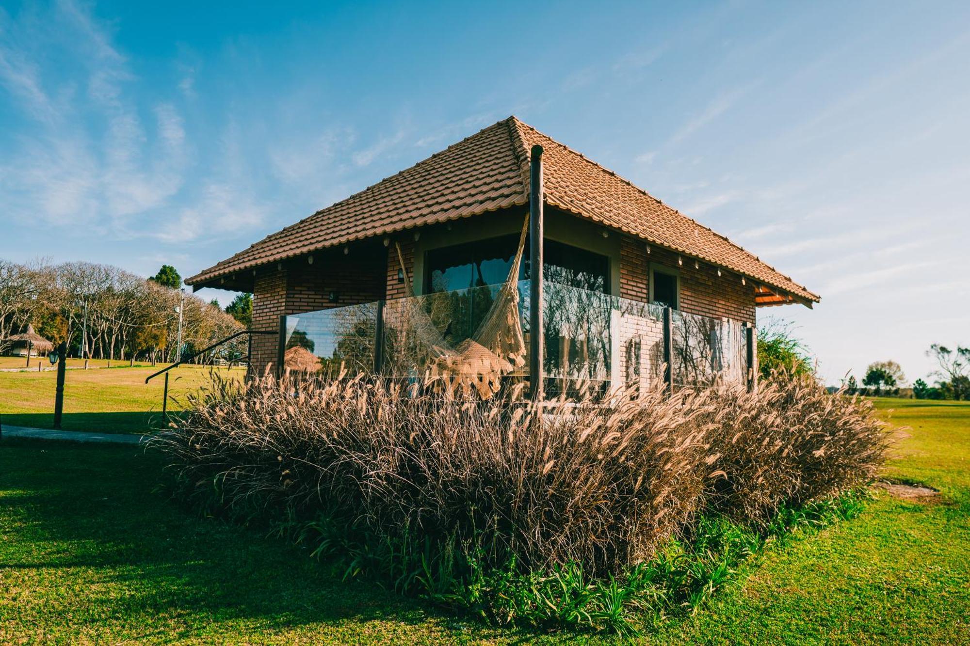 Vira Charme Resort Fernandes Pinheiro Екстериор снимка