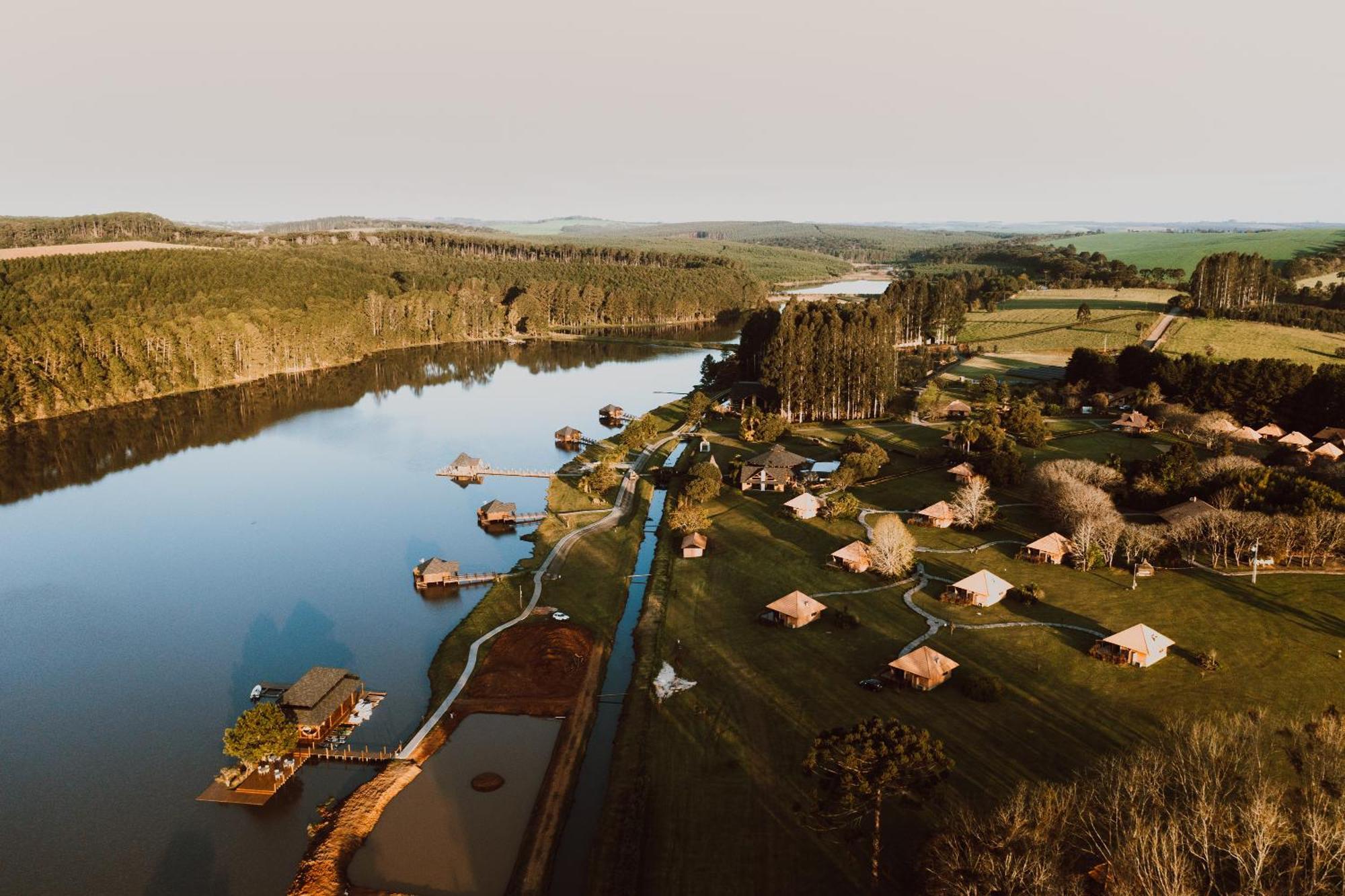 Vira Charme Resort Fernandes Pinheiro Екстериор снимка
