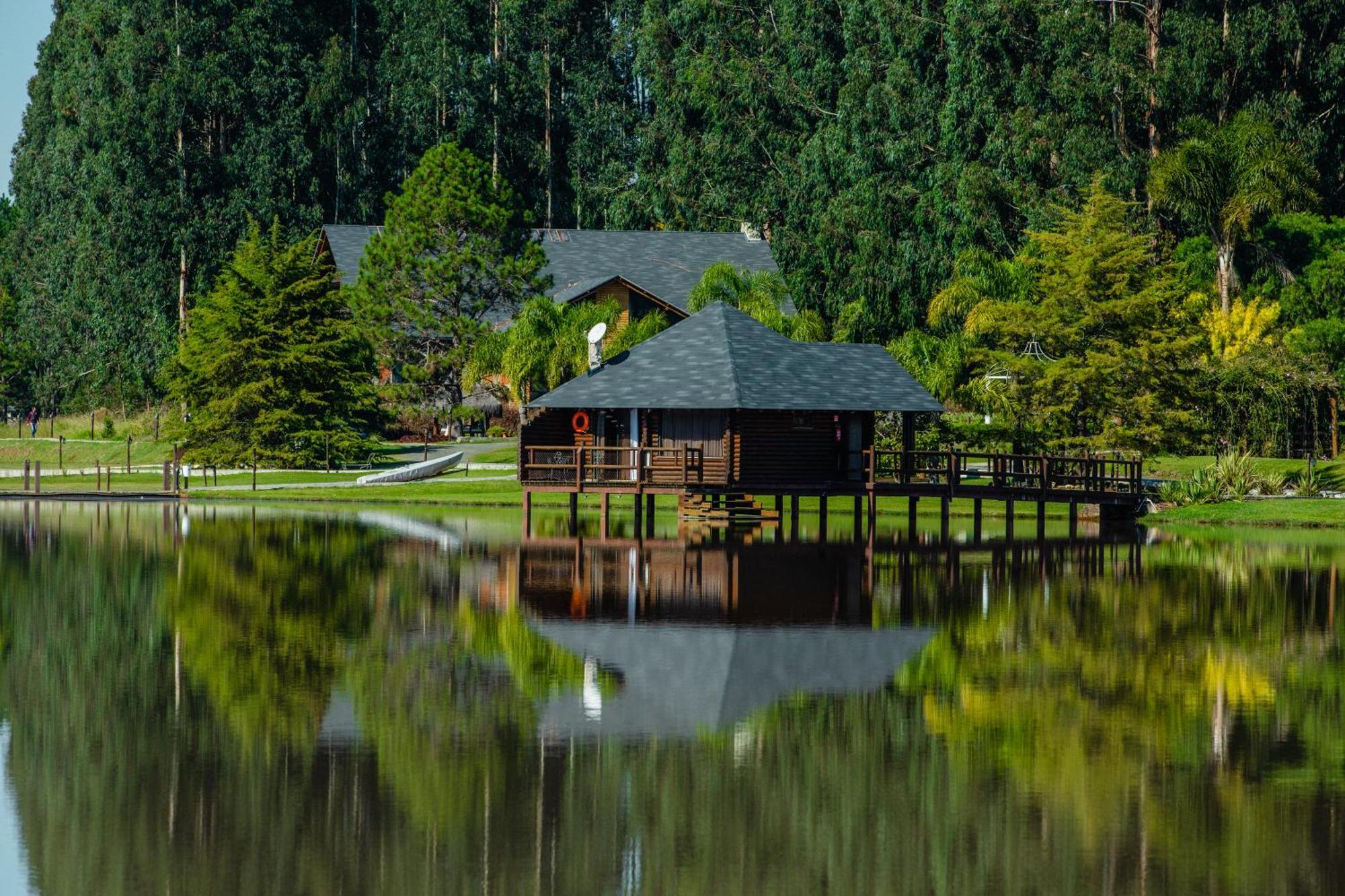 Vira Charme Resort Fernandes Pinheiro Екстериор снимка