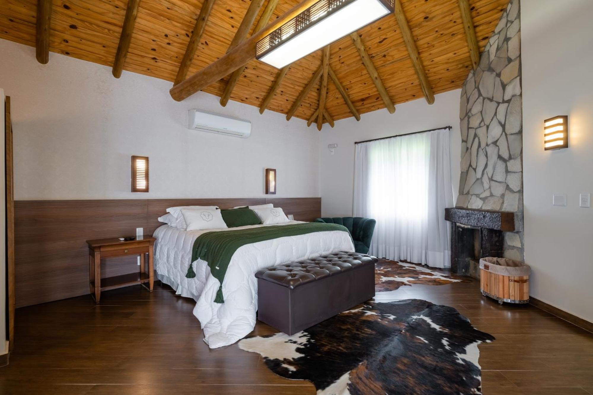Vira Charme Resort Fernandes Pinheiro Екстериор снимка