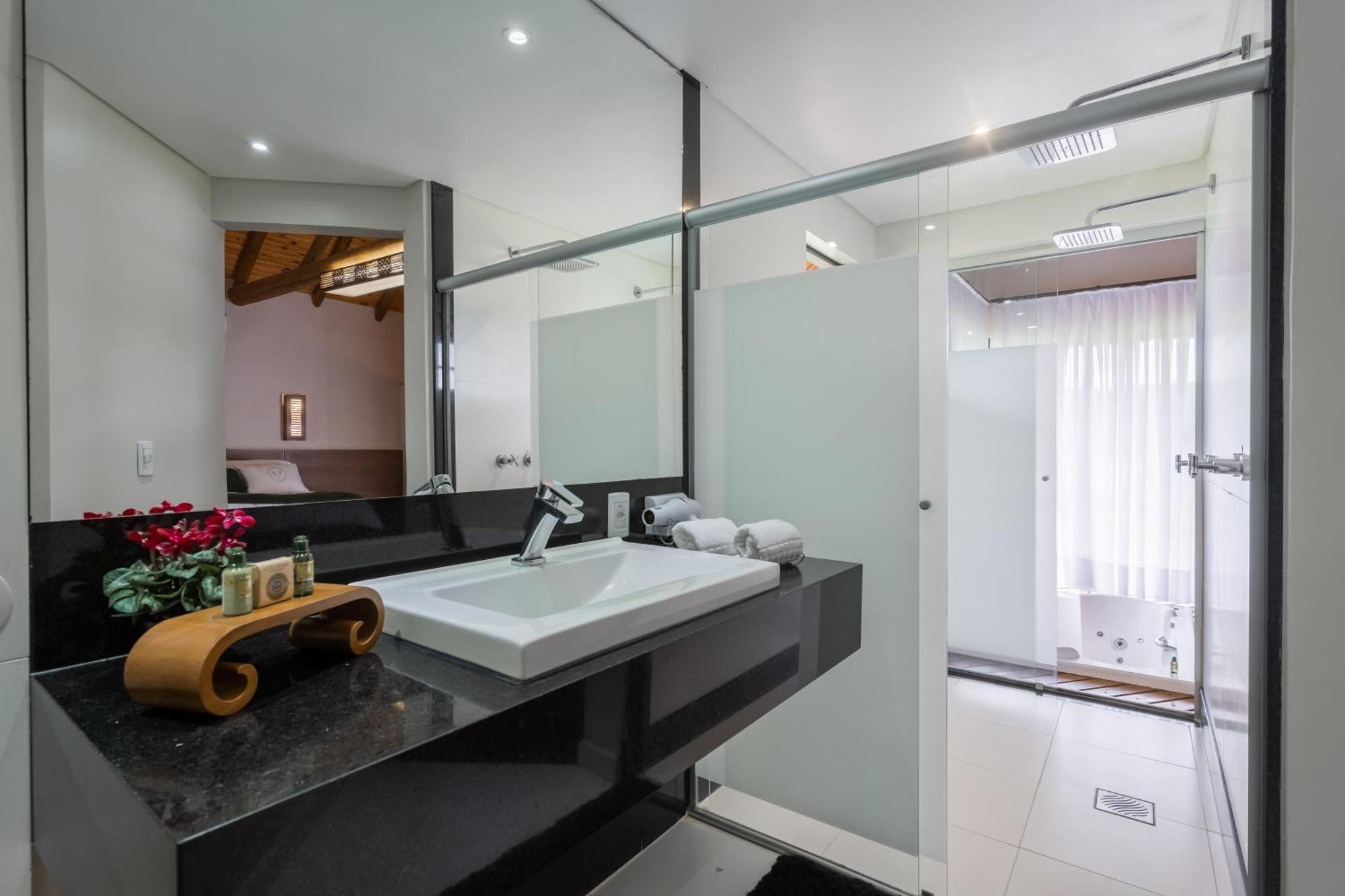 Vira Charme Resort Fernandes Pinheiro Екстериор снимка