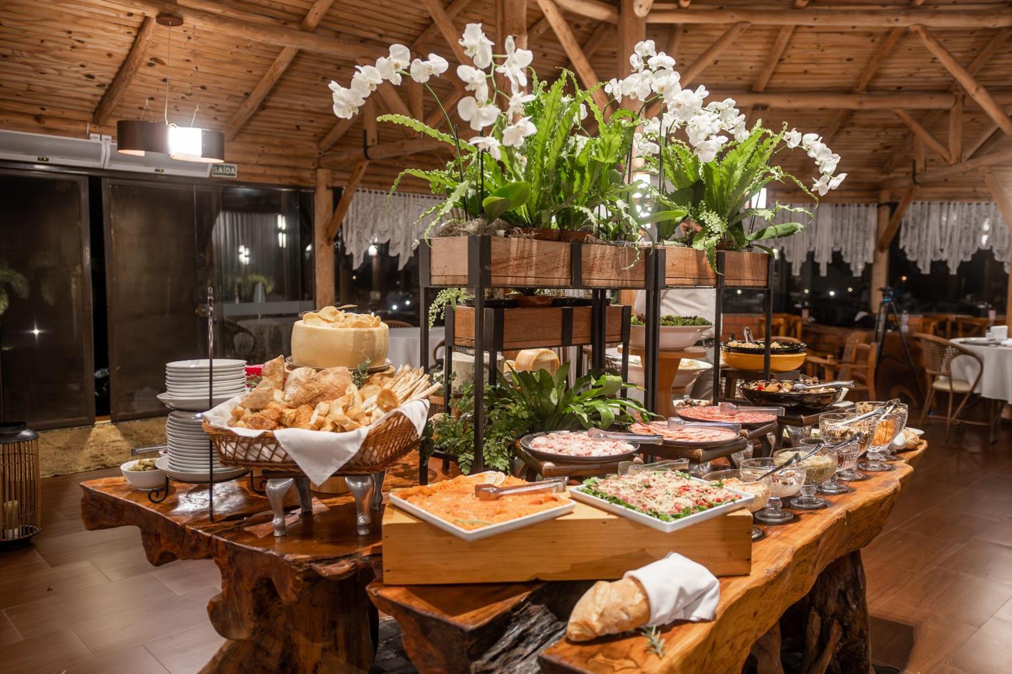 Vira Charme Resort Fernandes Pinheiro Екстериор снимка