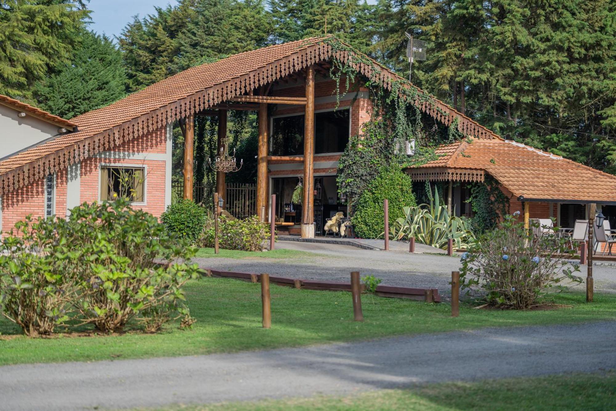 Vira Charme Resort Fernandes Pinheiro Екстериор снимка