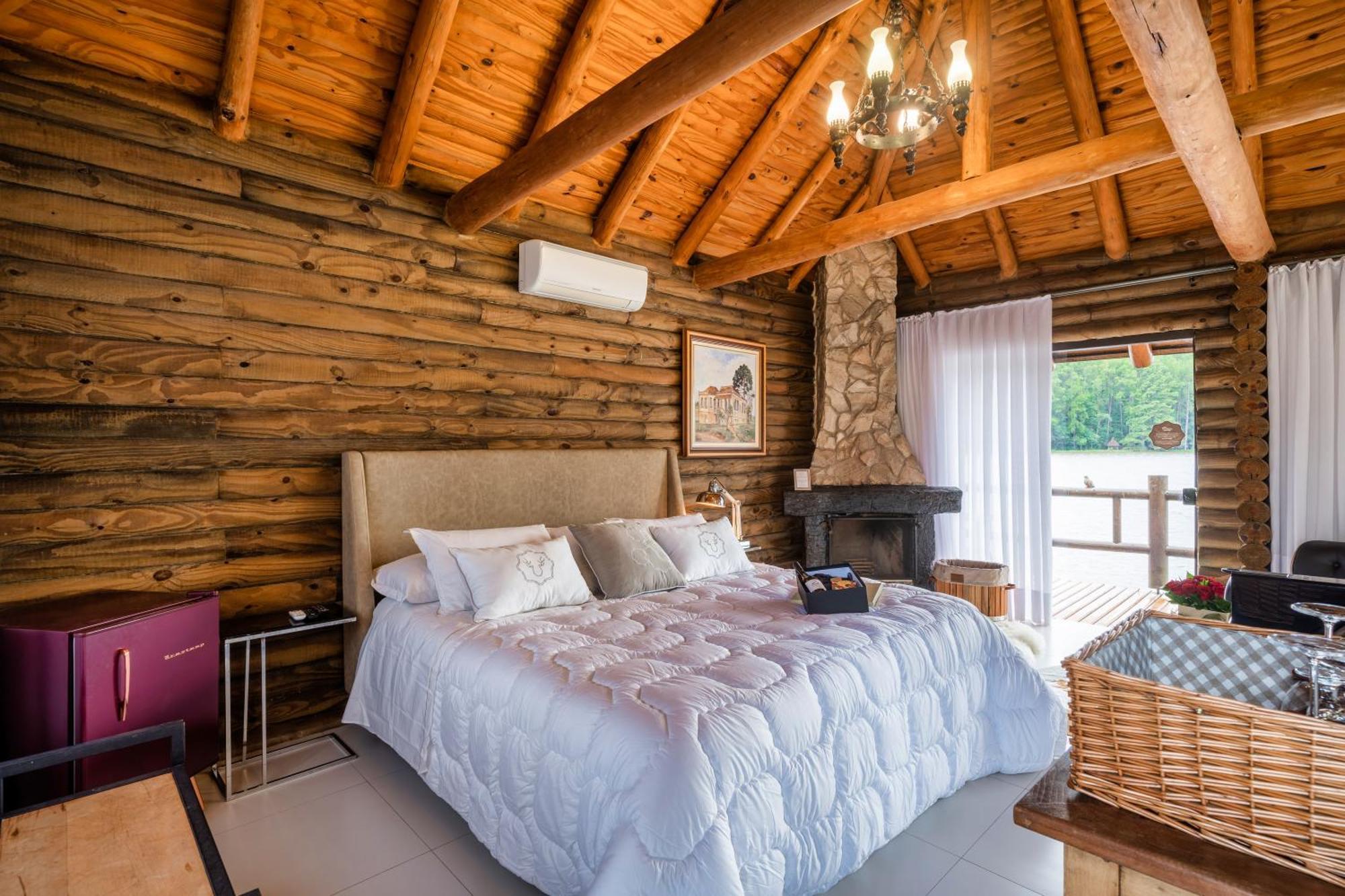 Vira Charme Resort Fernandes Pinheiro Екстериор снимка