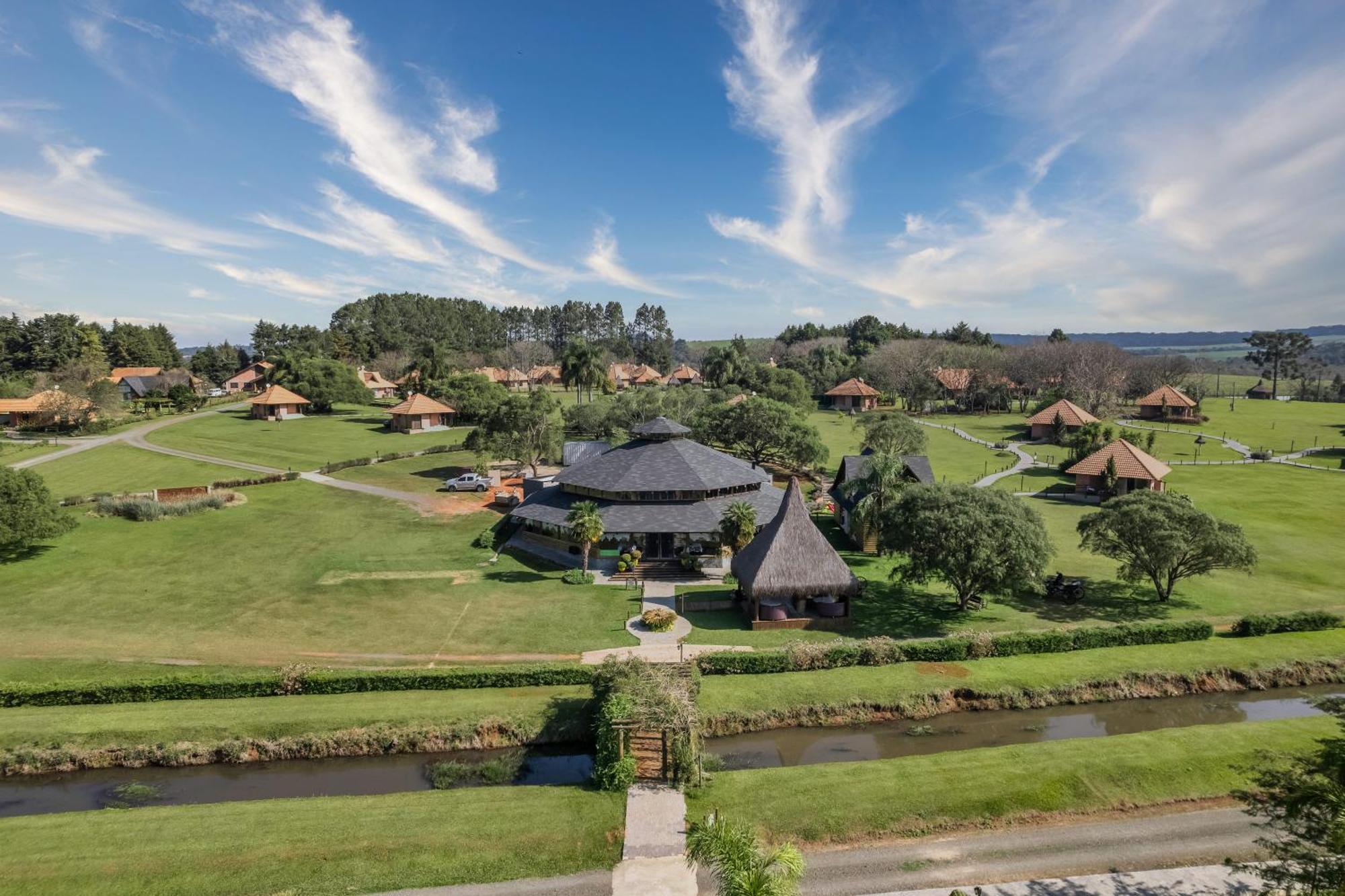 Vira Charme Resort Fernandes Pinheiro Екстериор снимка