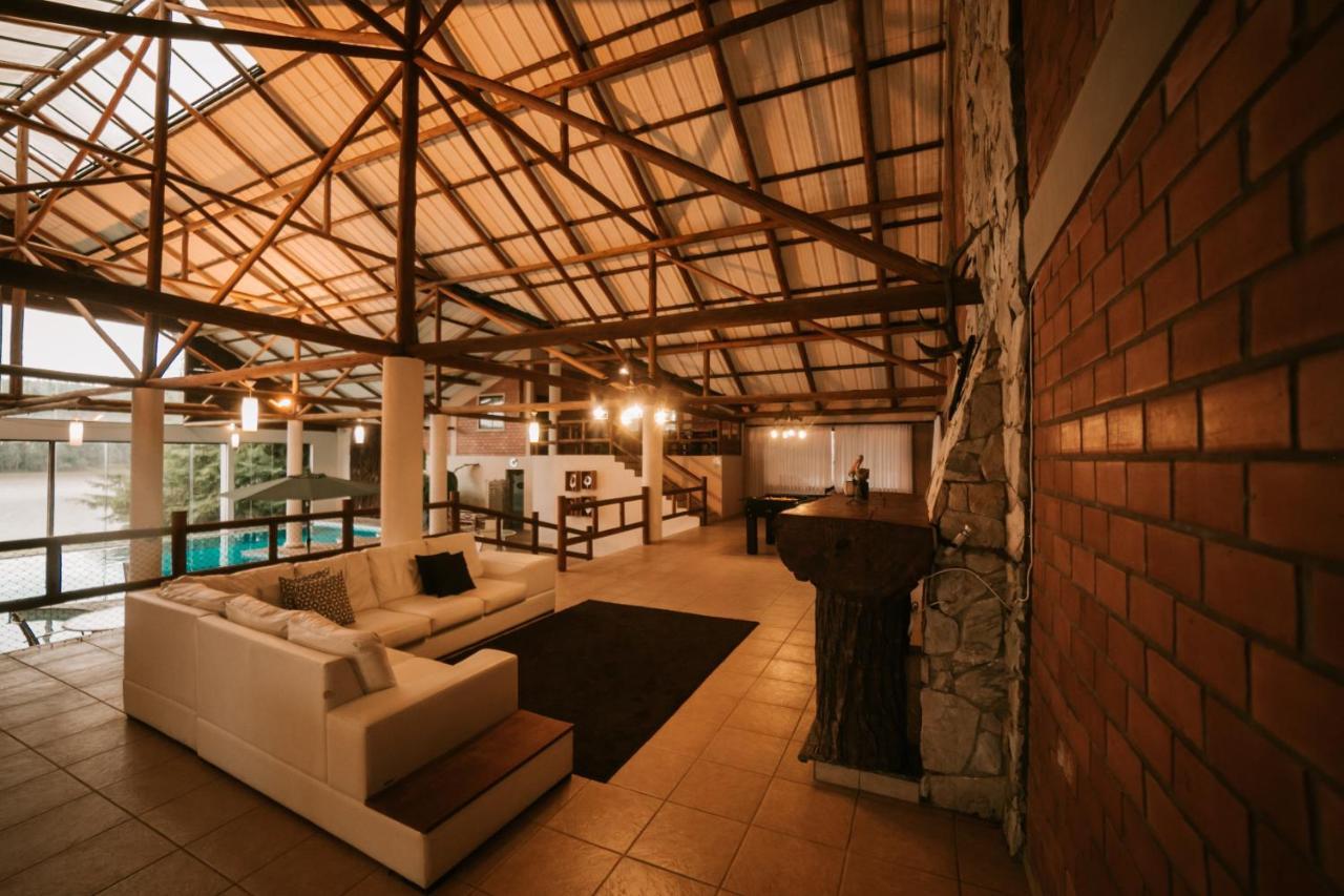 Vira Charme Resort Fernandes Pinheiro Екстериор снимка