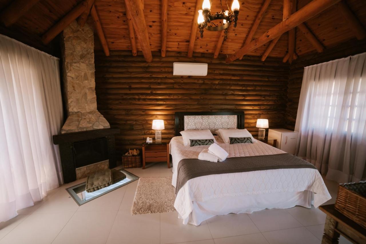 Vira Charme Resort Fernandes Pinheiro Екстериор снимка