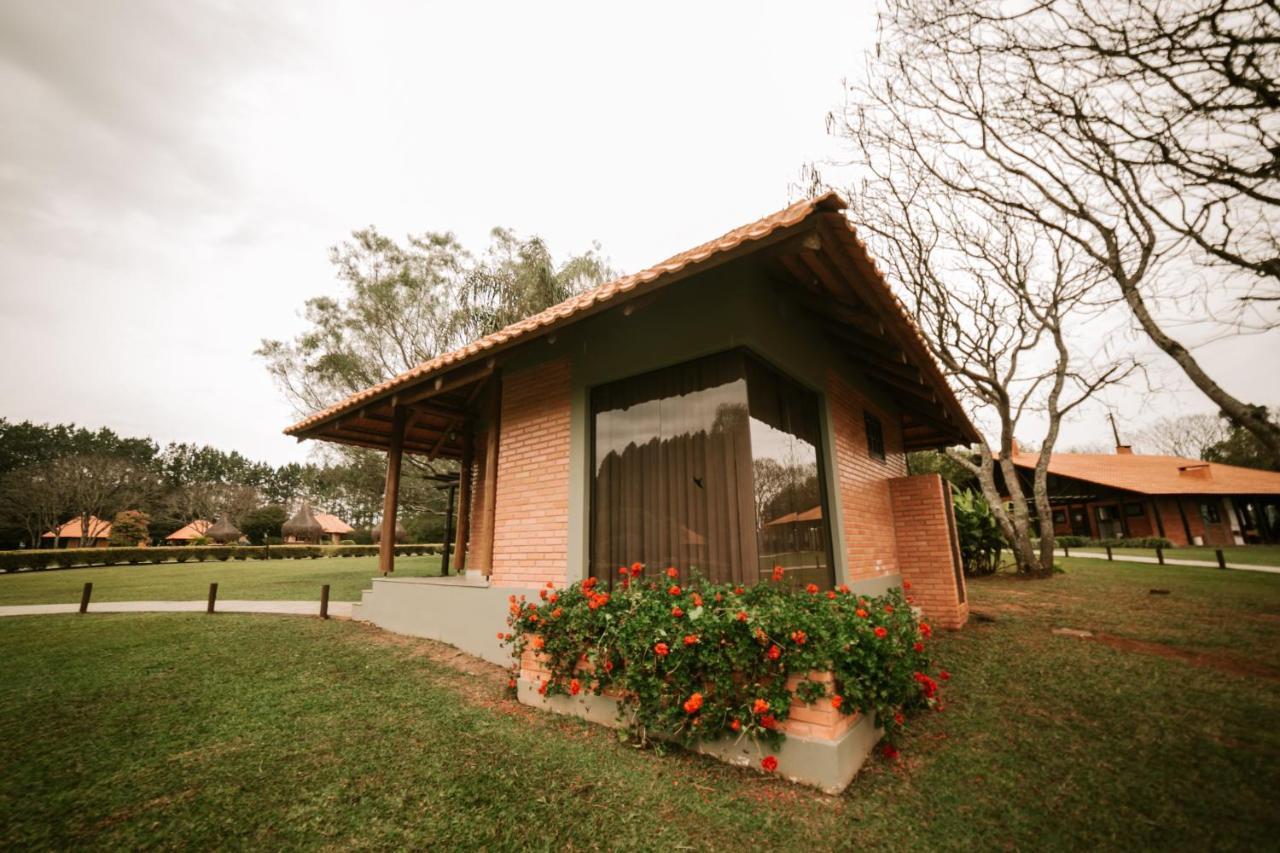 Vira Charme Resort Fernandes Pinheiro Екстериор снимка