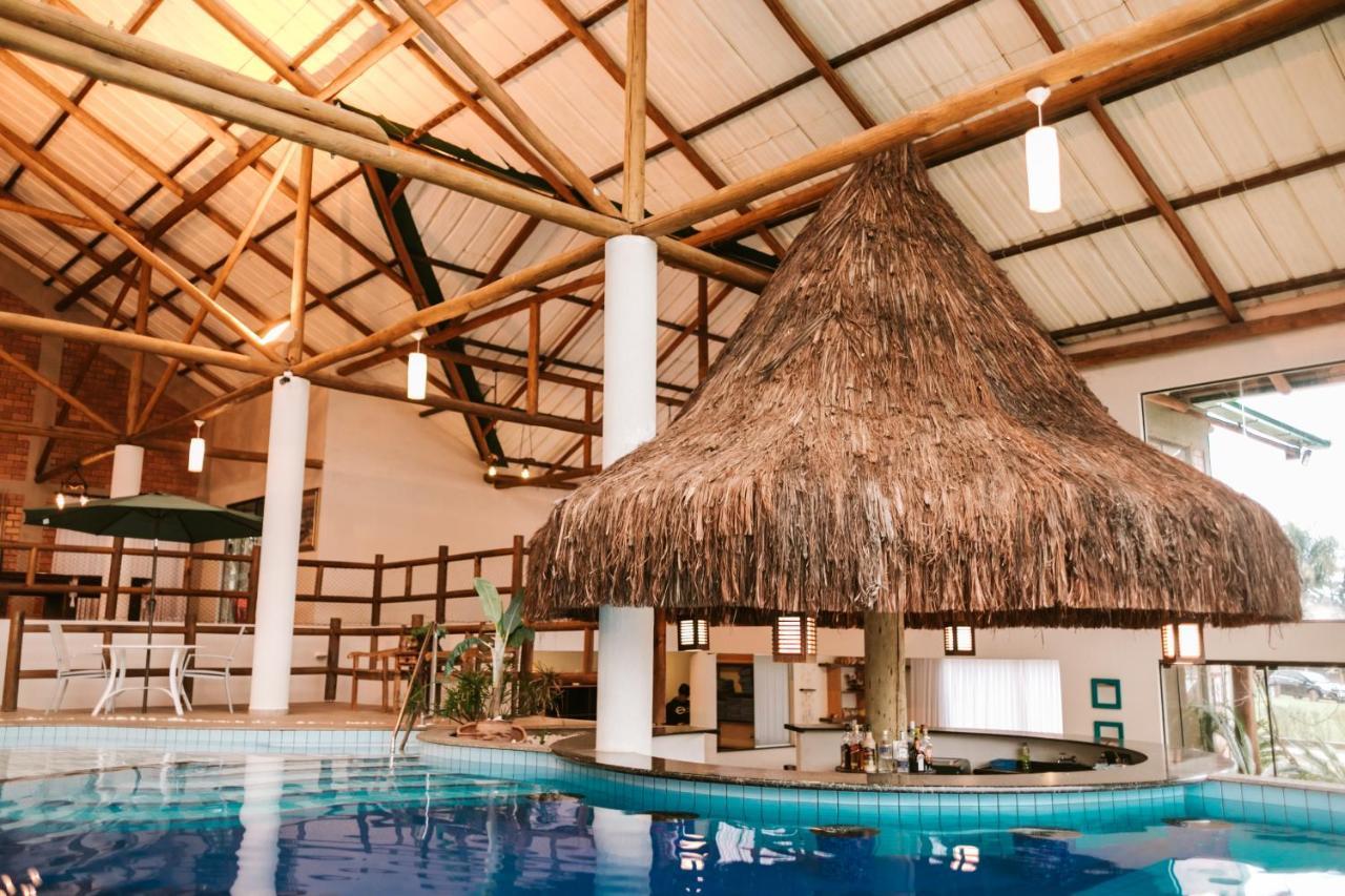 Vira Charme Resort Fernandes Pinheiro Екстериор снимка