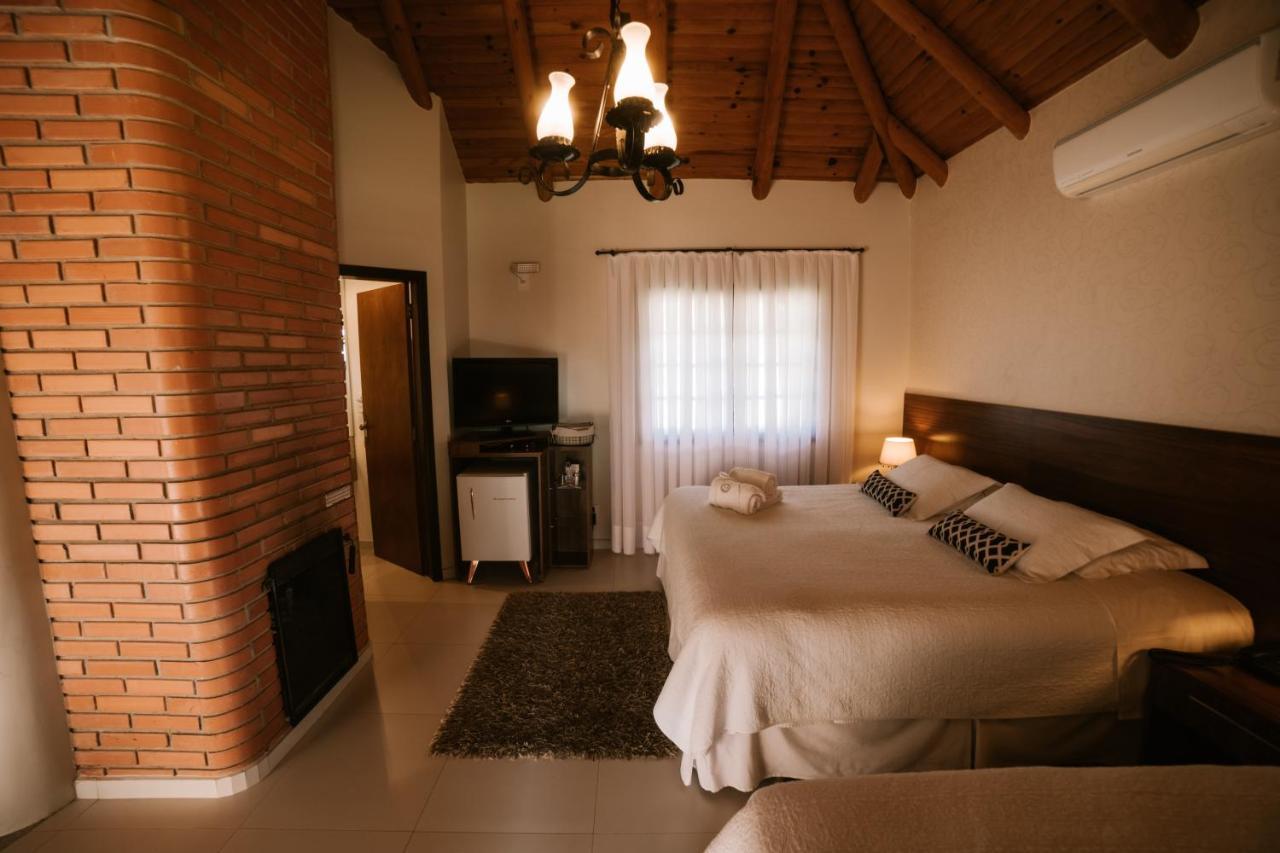 Vira Charme Resort Fernandes Pinheiro Екстериор снимка