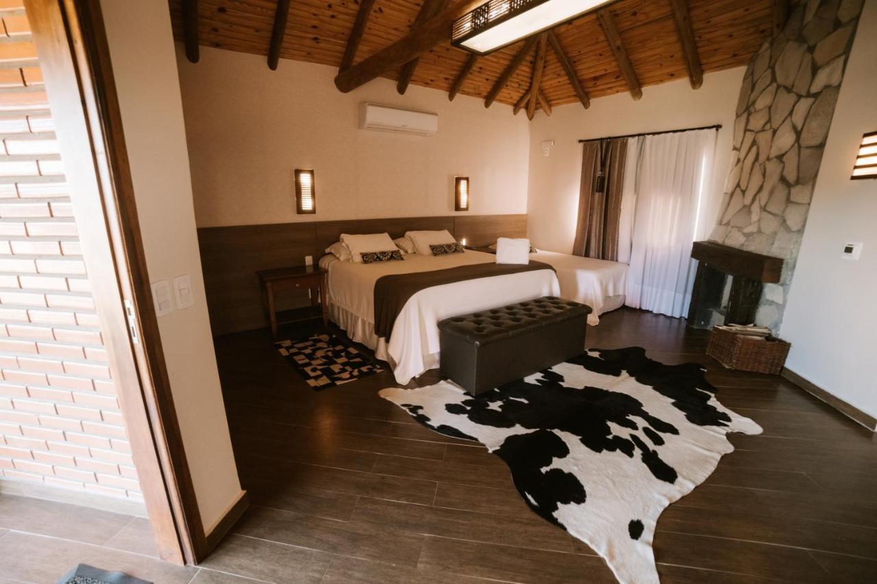 Vira Charme Resort Fernandes Pinheiro Екстериор снимка