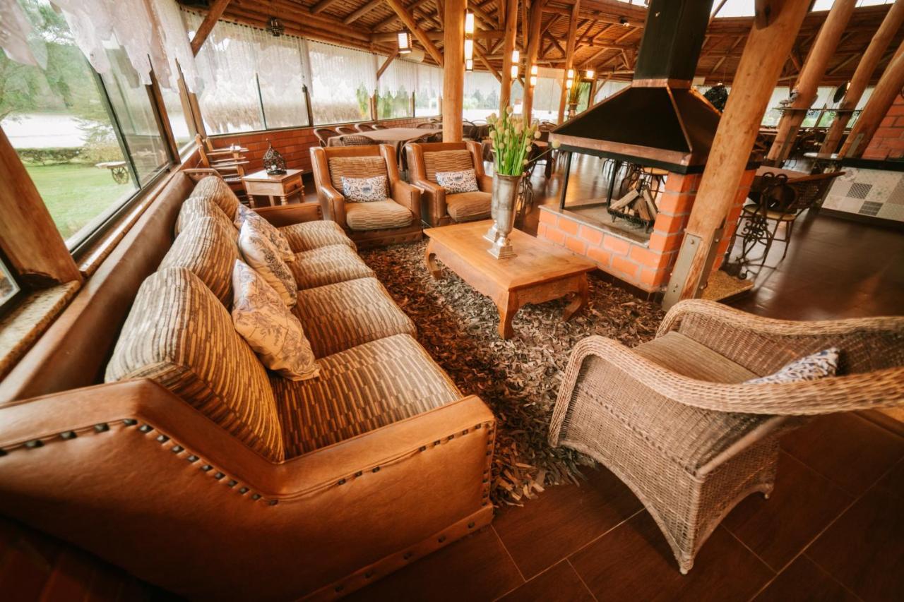 Vira Charme Resort Fernandes Pinheiro Екстериор снимка