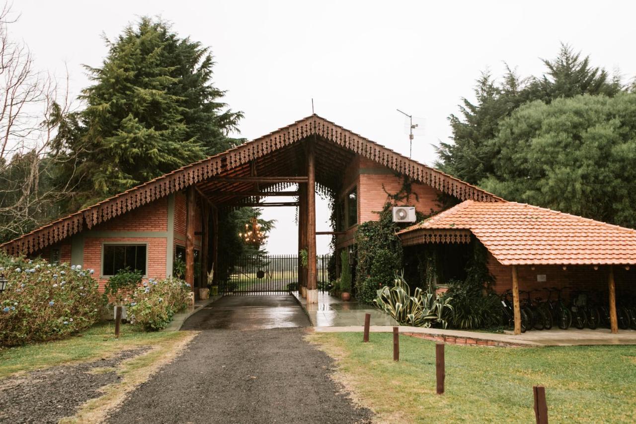 Vira Charme Resort Fernandes Pinheiro Екстериор снимка
