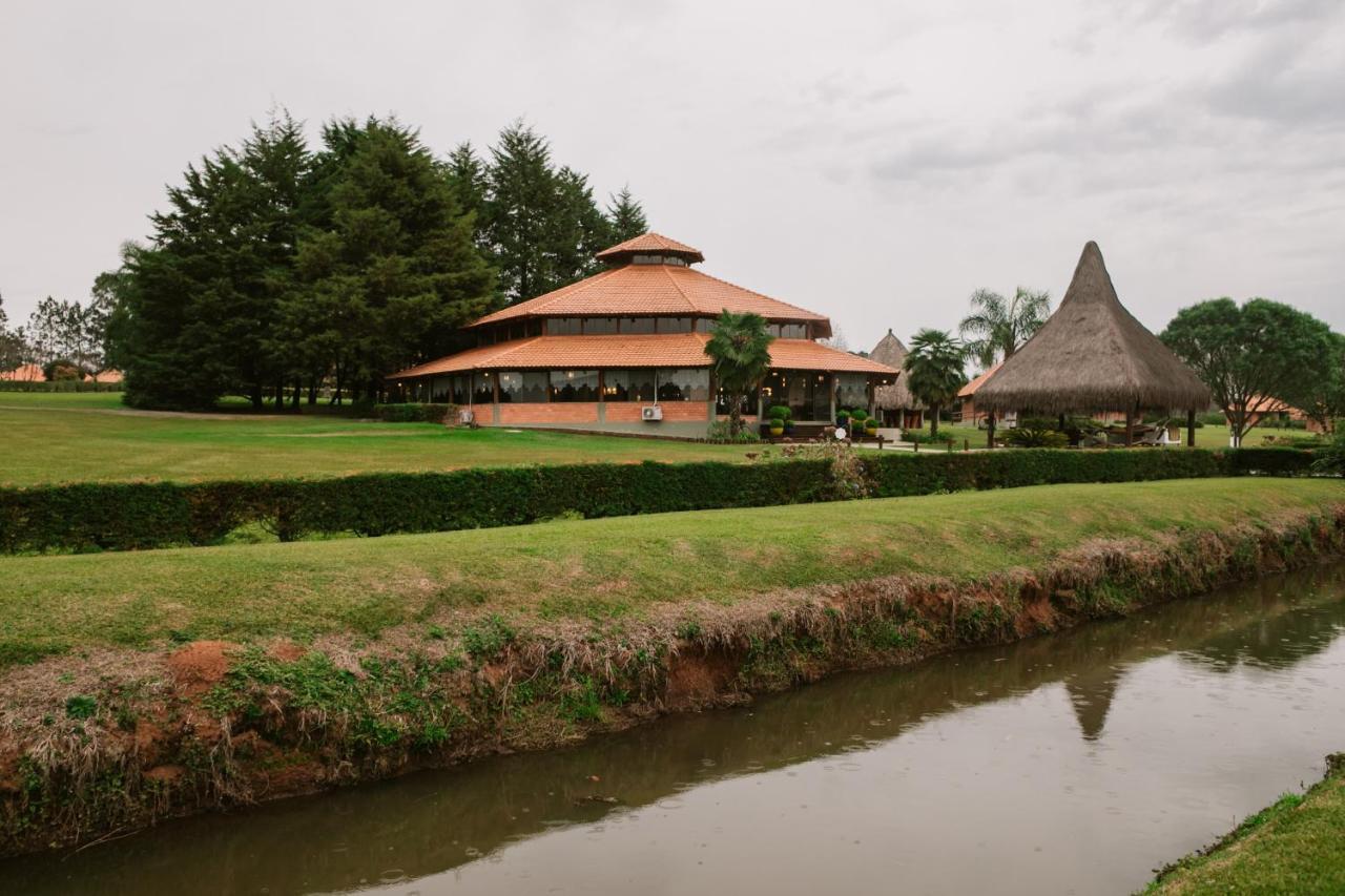 Vira Charme Resort Fernandes Pinheiro Екстериор снимка